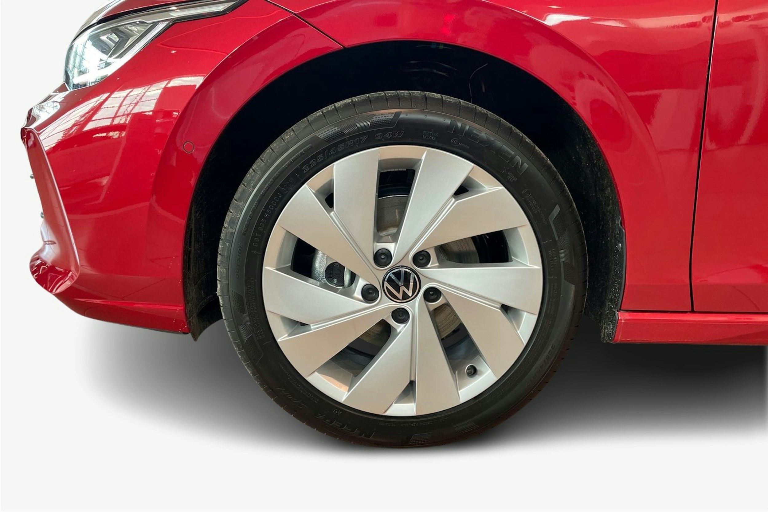 punainen Volkswagen Golf 2026 kuva 9.
