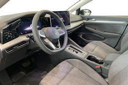 musta Volkswagen Golf 2026 kuva 6.
