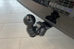 musta Volkswagen Golf 2026 kuva 14.