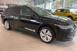 musta Volkswagen Golf 2026 kuva 15.