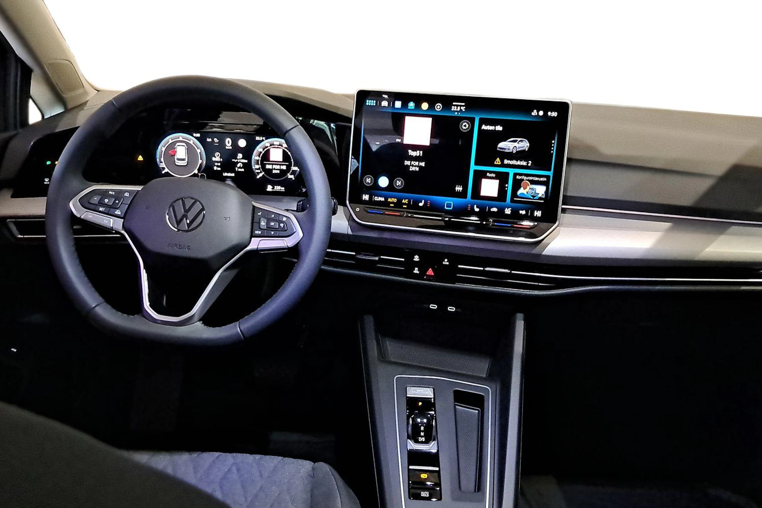 harmaa Volkswagen Golf 2026 kuva 7.