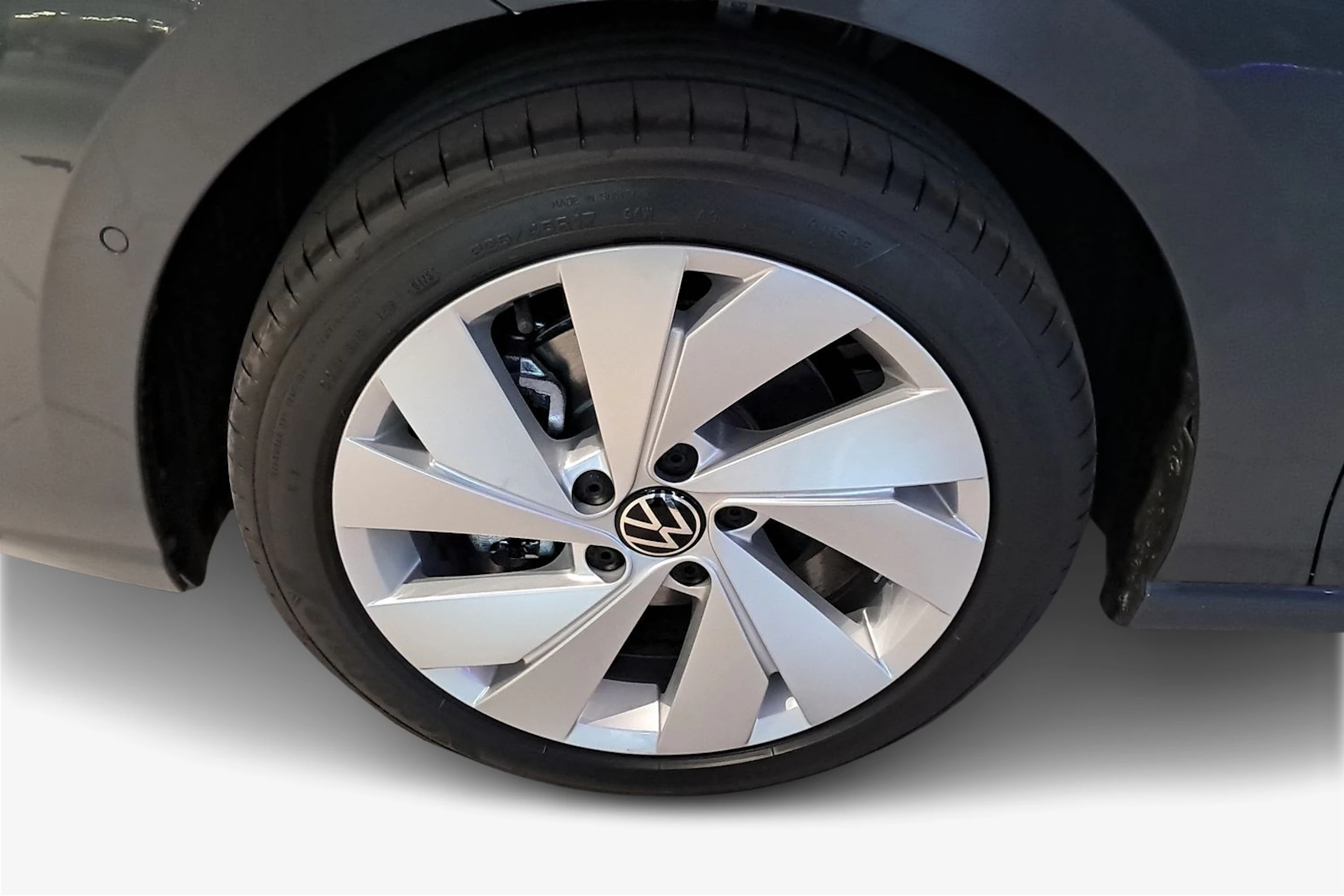 harmaa Volkswagen Golf 2026 kuva 9.