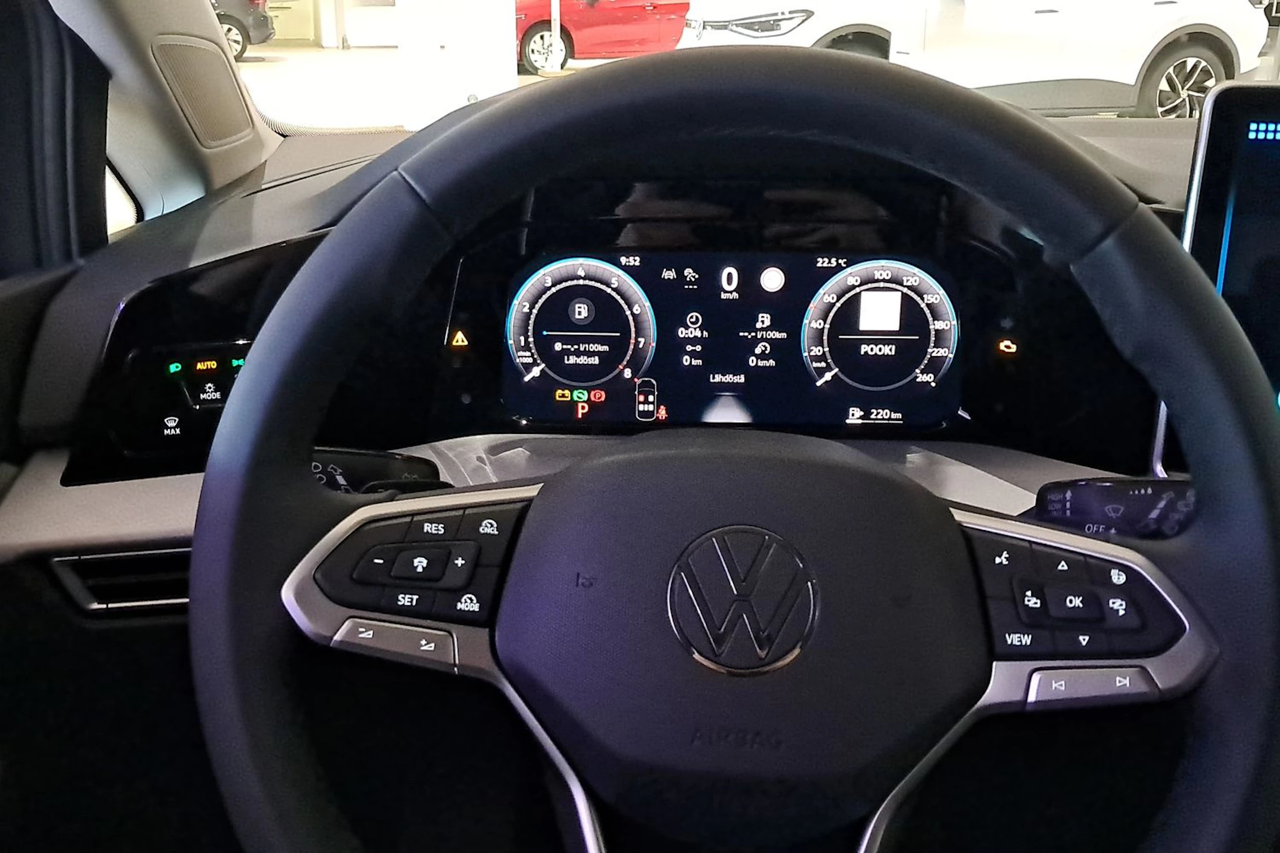 harmaa Volkswagen Golf 2026 kuva 11.