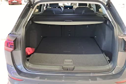 harmaa Volkswagen Golf 2026 kuva 15.