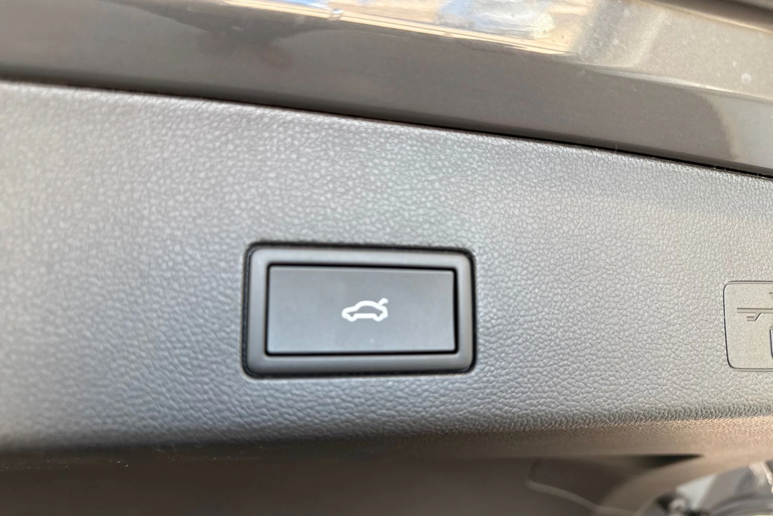 harmaa Volkswagen Golf 2026 kuva 12.