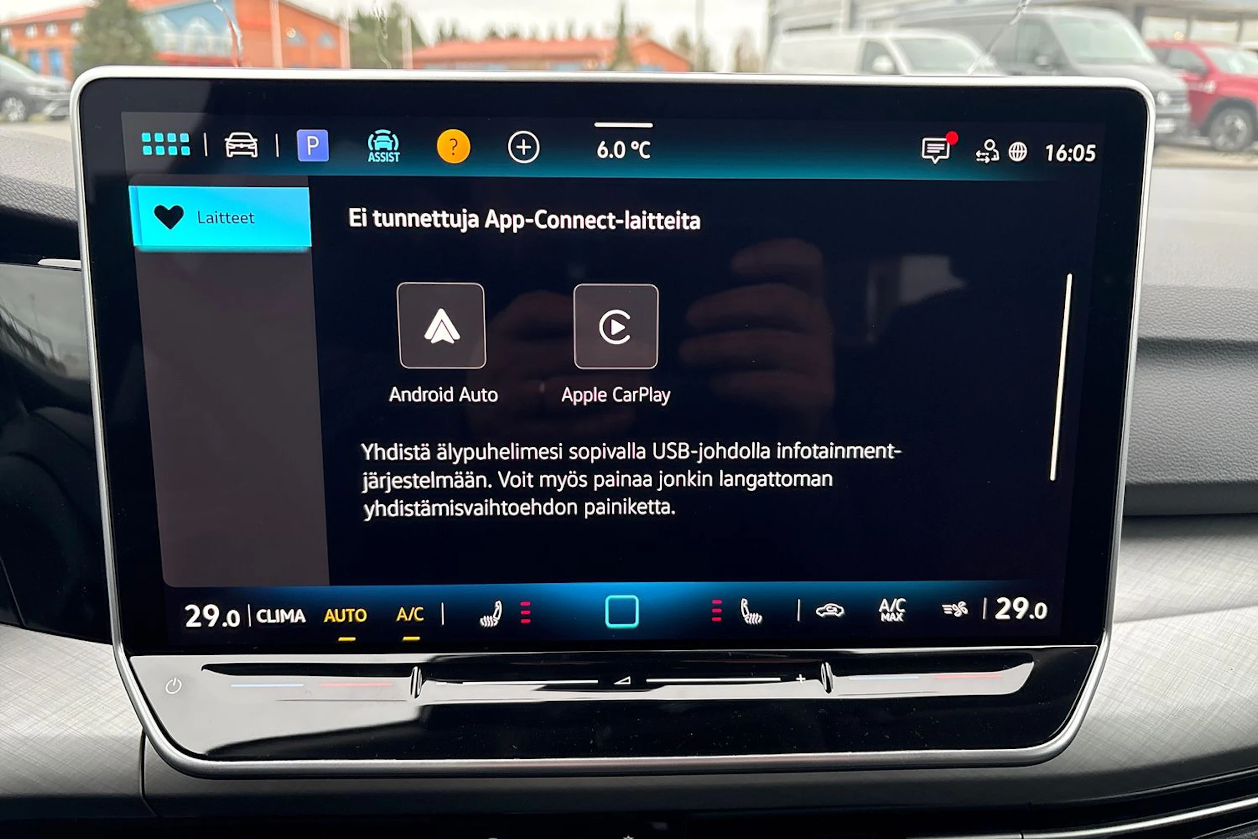 musta Volkswagen Golf 2026 kuva 14.