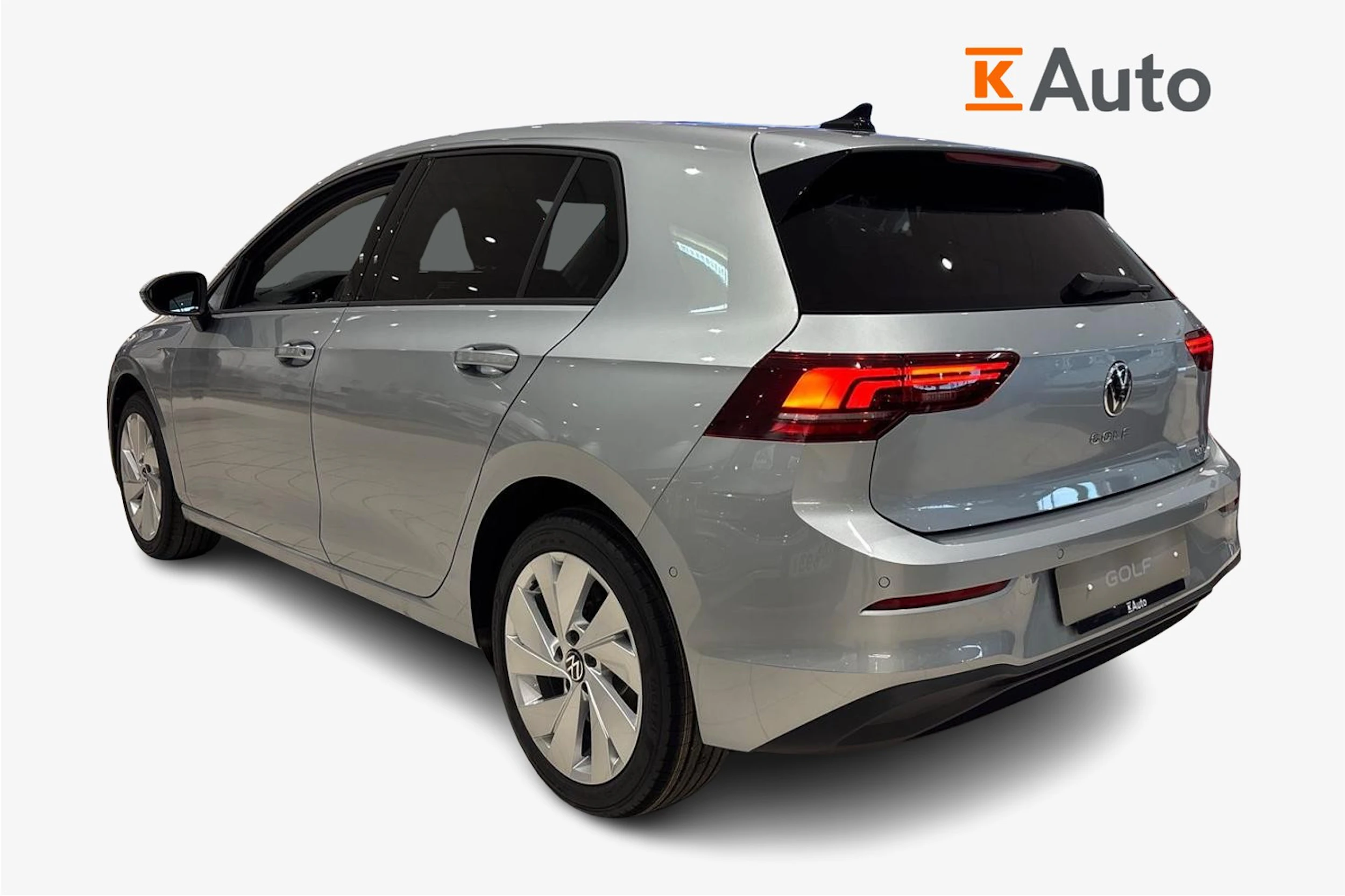 harmaa Volkswagen Golf 2026 kuva 2.