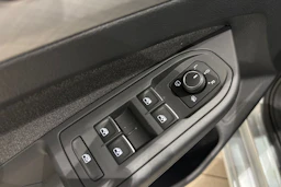 harmaa Volkswagen Golf 2026 kuva 17.