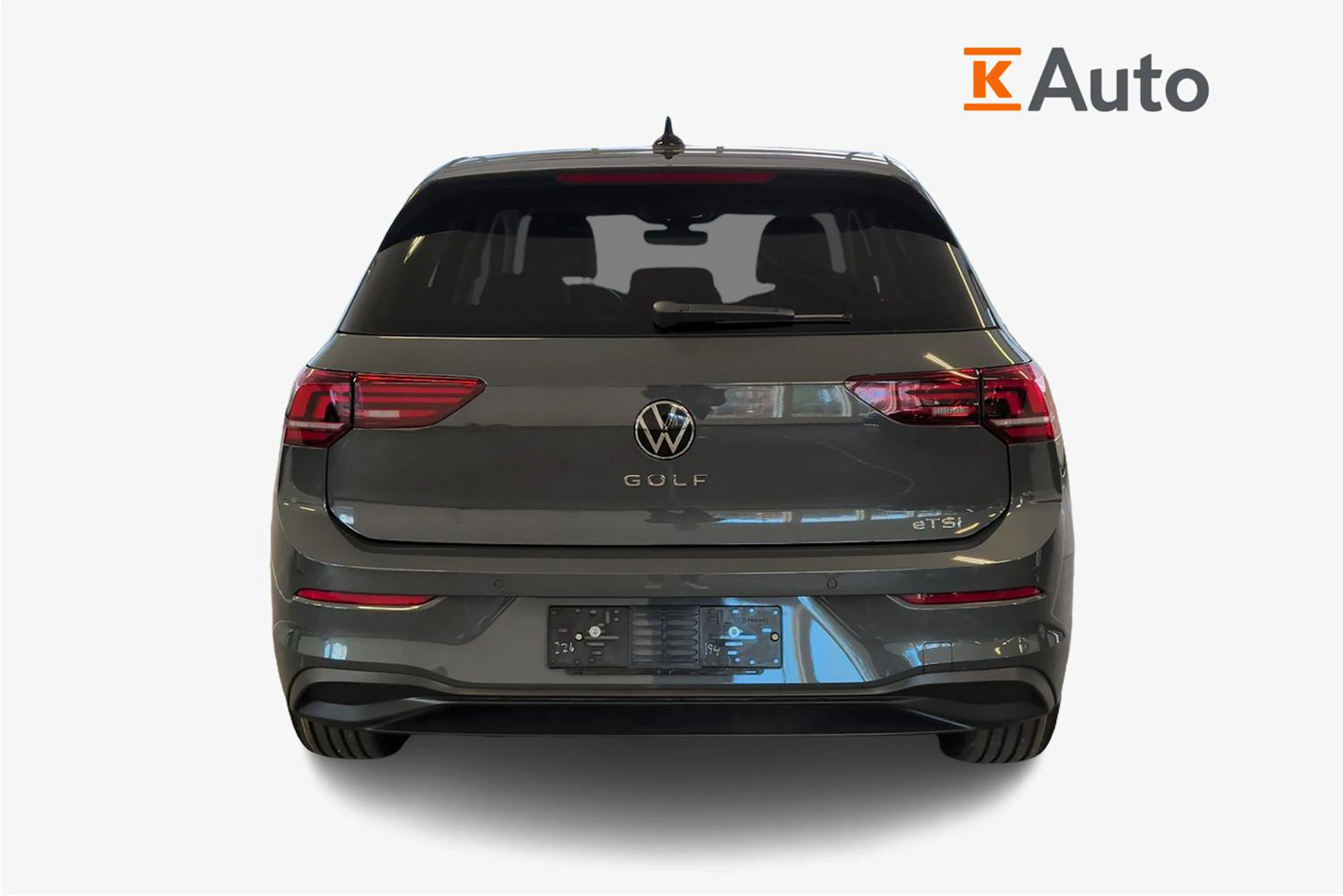 harmaa Volkswagen Golf 2026 kuva 3.