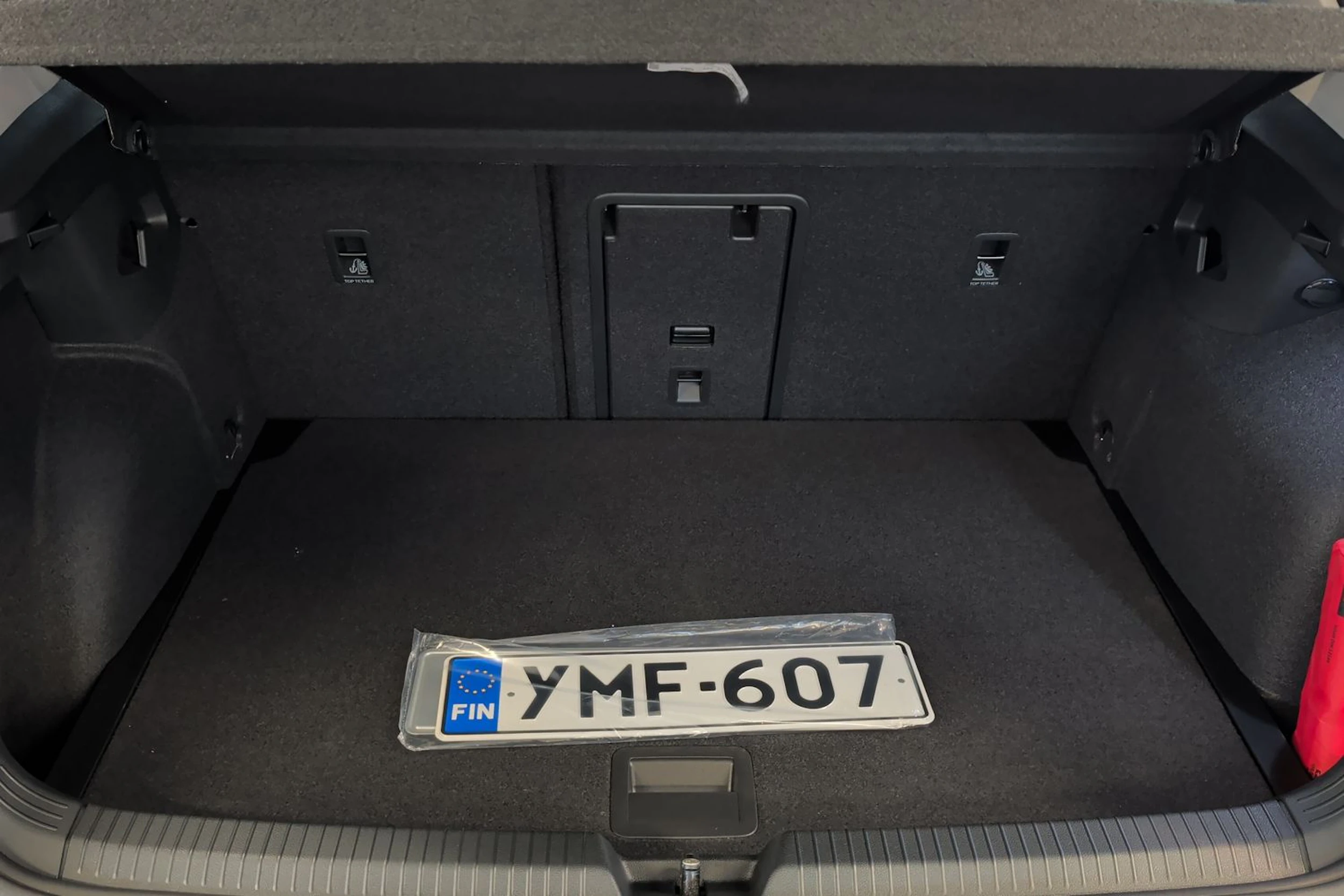 harmaa Volkswagen Golf 2026 kuva 10.