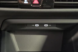 harmaa Volkswagen Golf 2026 kuva 24.