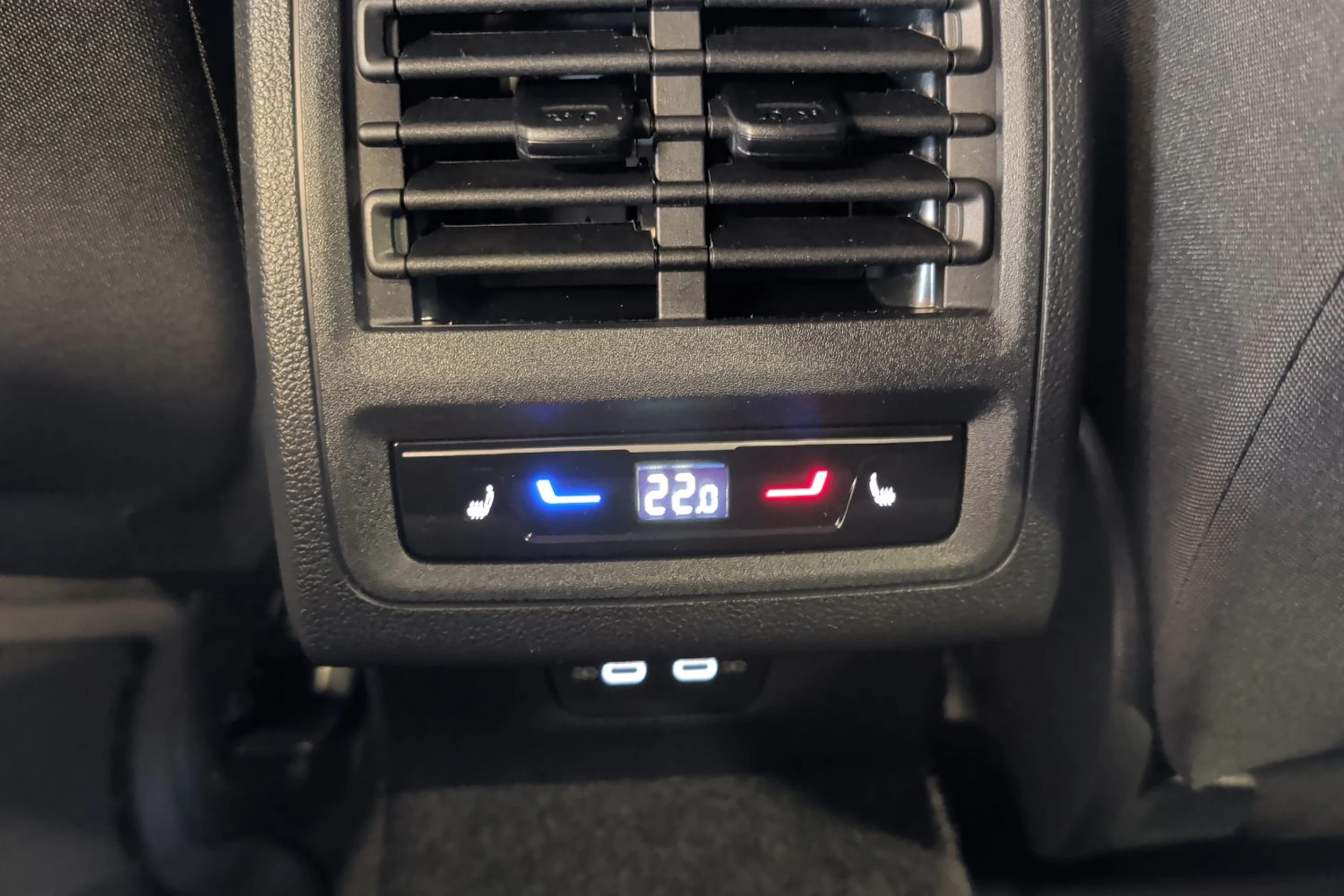 harmaa Volkswagen Golf 2026 kuva 26.