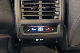 harmaa Volkswagen Golf 2026 kuva 26.