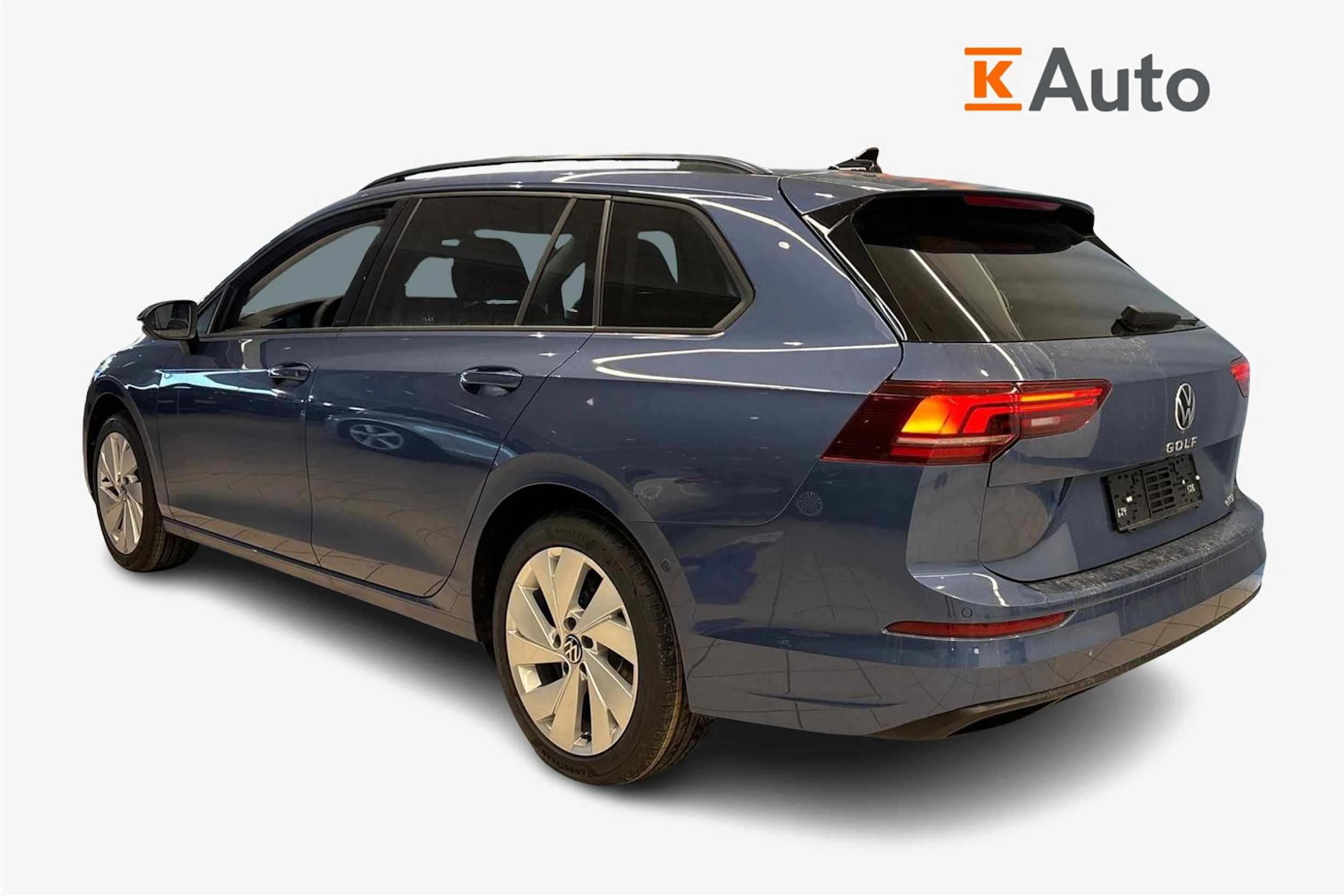 sininen Volkswagen Golf 2026 kuva 2.