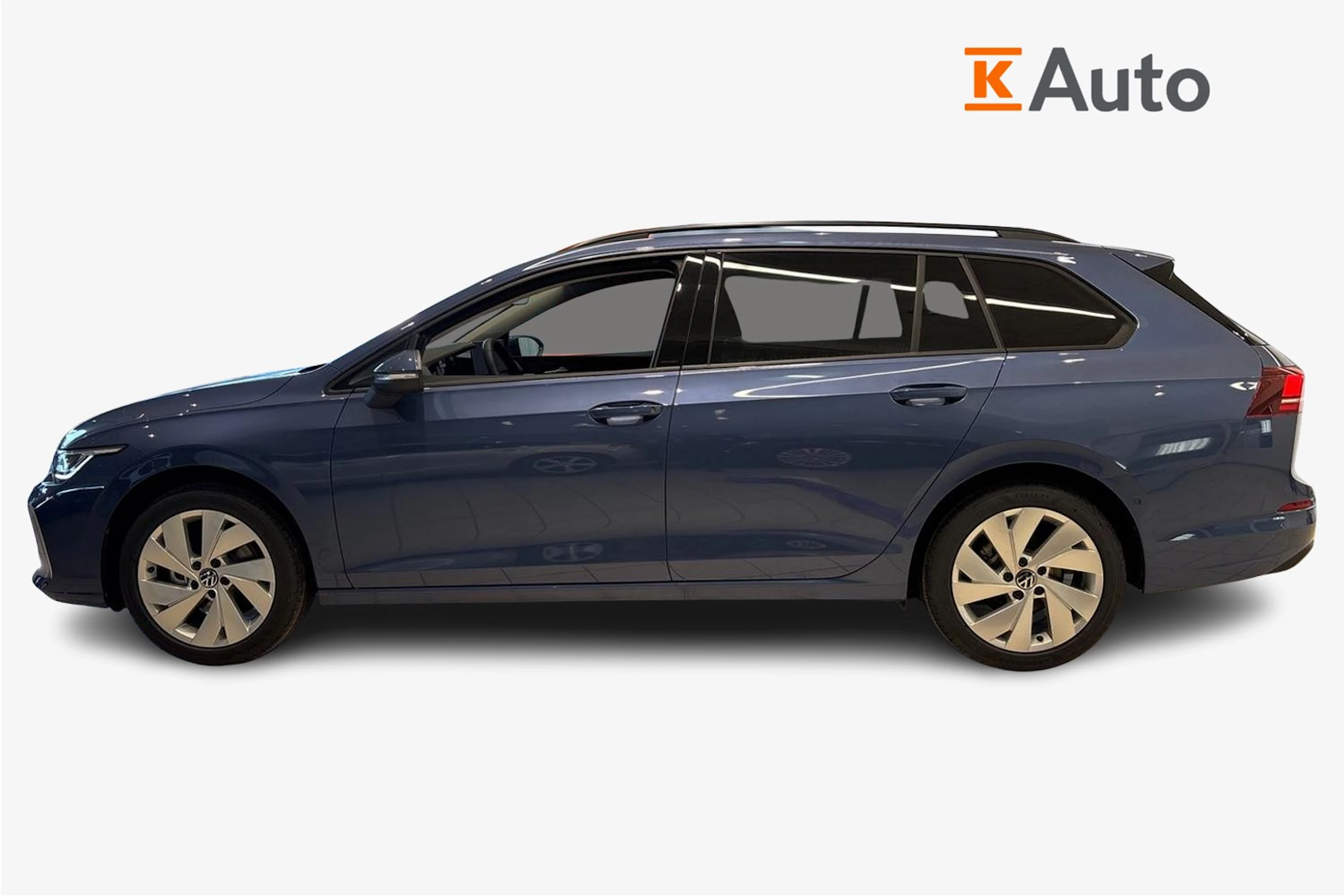 sininen Volkswagen Golf 2026 kuva 5.