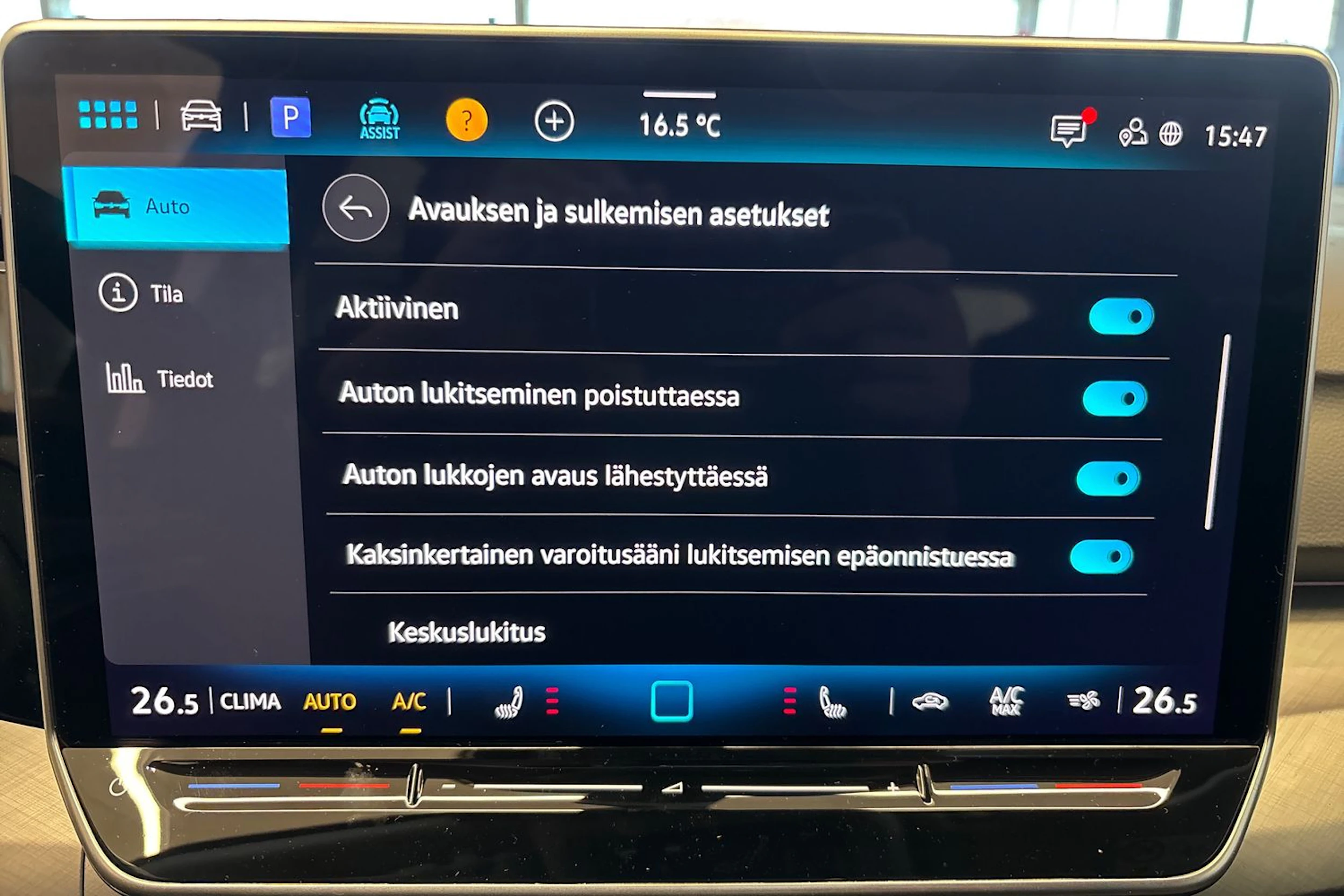 sininen Volkswagen Golf 2026 kuva 15.