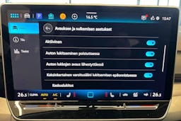 sininen Volkswagen Golf 2026 kuva 15.