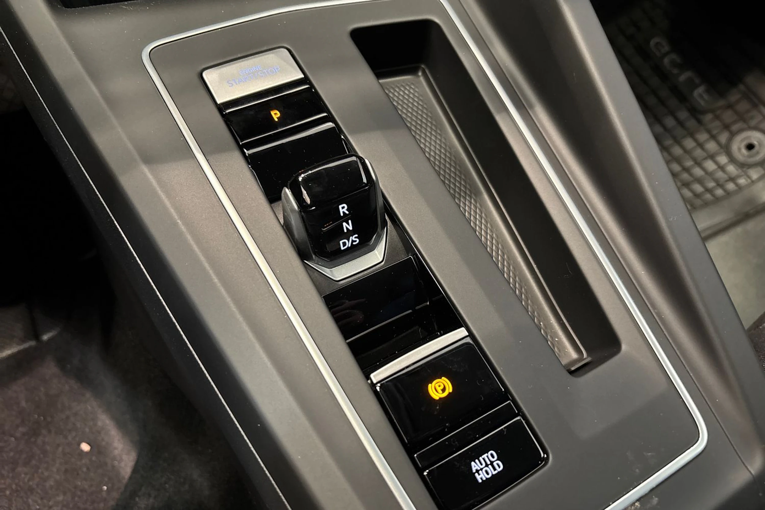 sininen Volkswagen Golf 2026 kuva 22.