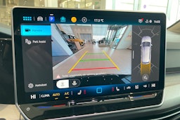 harmaa Volkswagen Golf 2026 kuva 17.