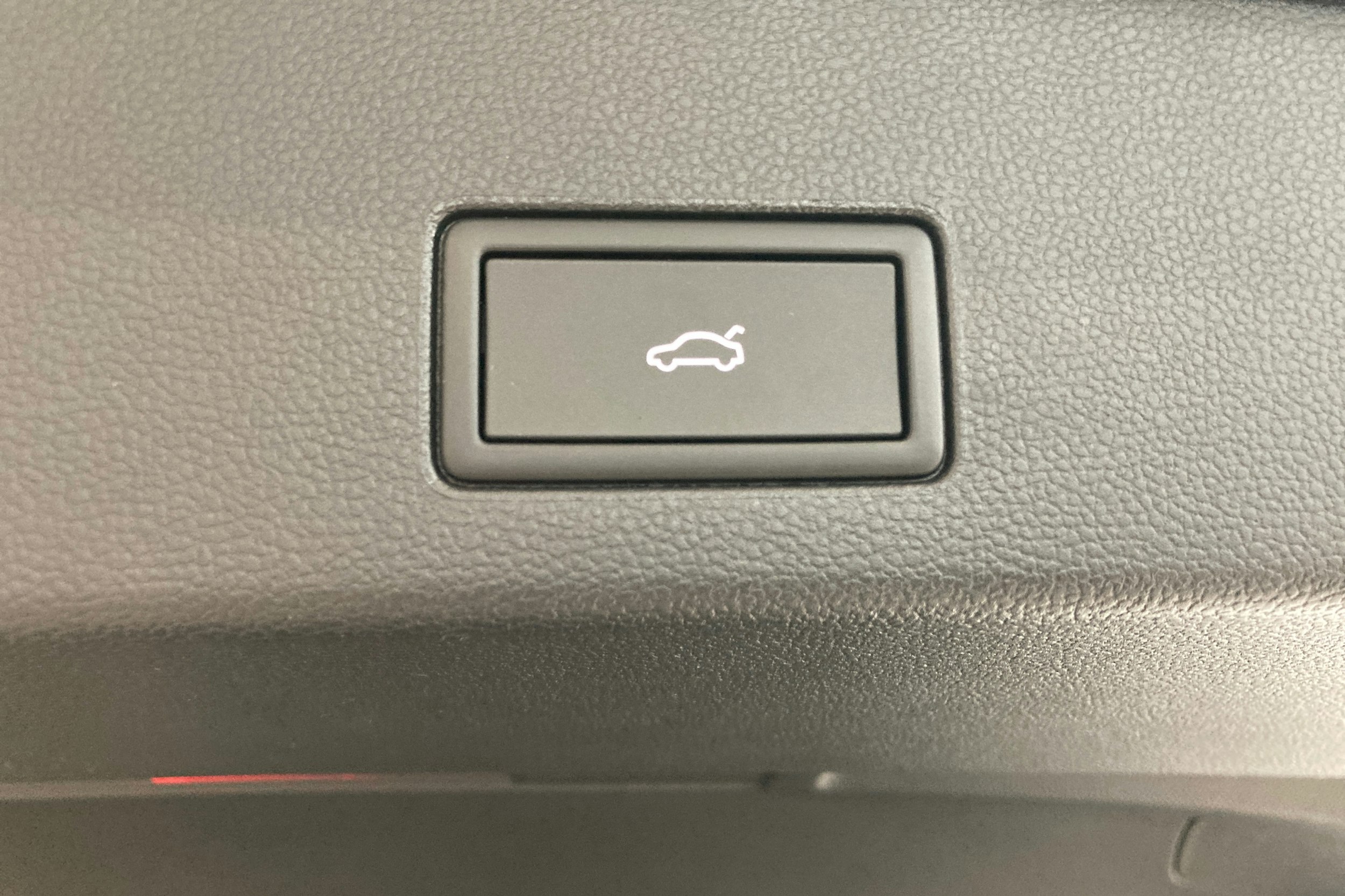 harmaa Volkswagen Golf 2026 kuva 20.