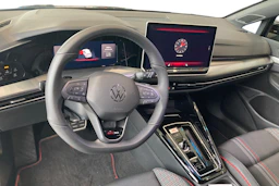 vihreä Volkswagen Golf 2026 kuva 6.