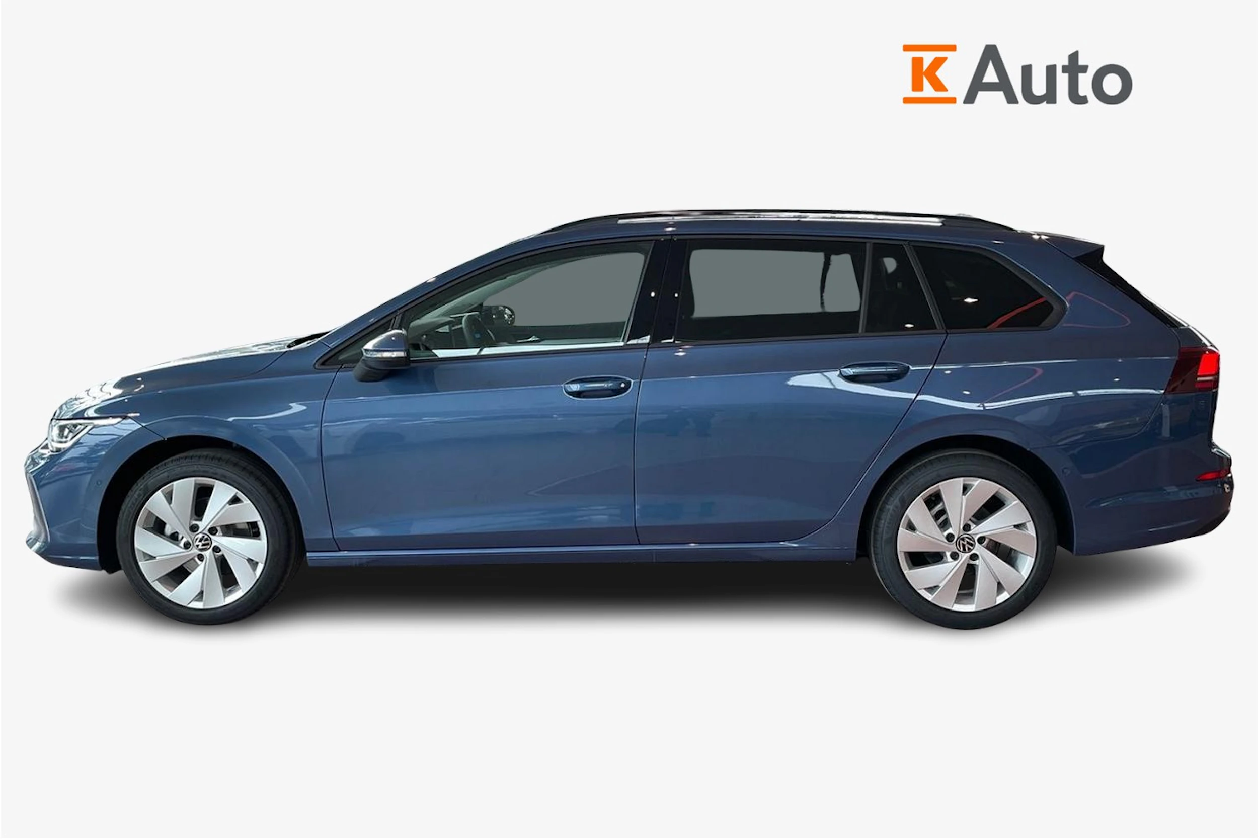 sininen Volkswagen Golf 2026 kuva 5.