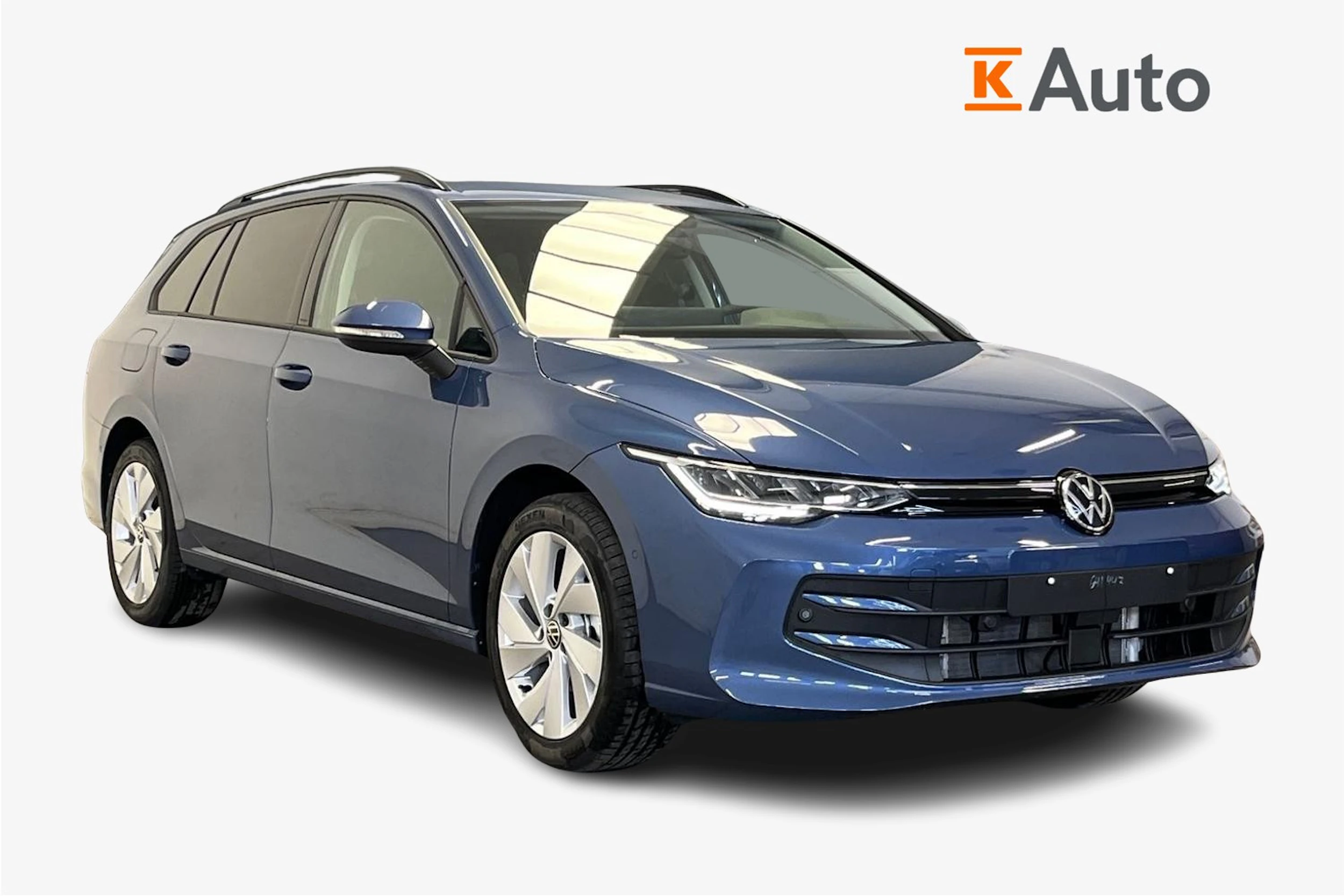 sininen Volkswagen Golf 2026 kuva 1.