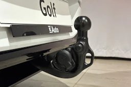 valkoinen Volkswagen Golf 2026 kuva 15.