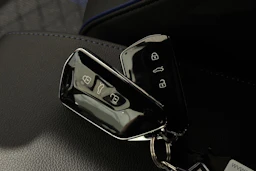 valkoinen Volkswagen Golf 2026 kuva 35.