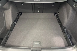 harmaa Volkswagen Golf 2026 kuva 15.