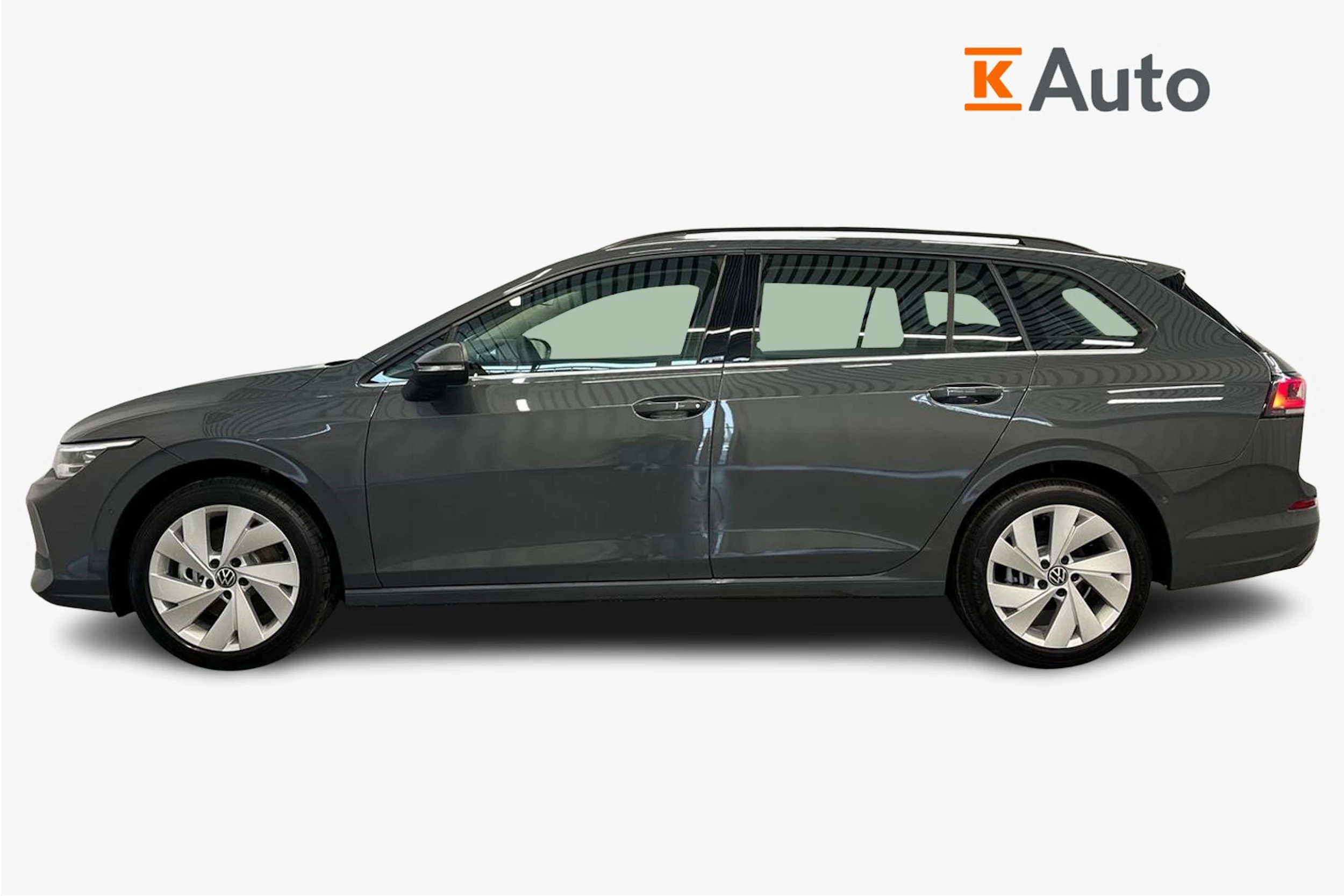 harmaa Volkswagen Golf 2026 kuva 5.