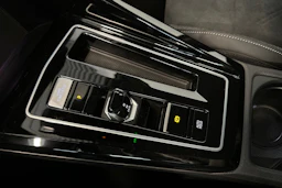 harmaa Volkswagen Golf 2026 kuva 19.