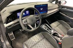 harmaa Volkswagen Golf 2026 kuva 6.