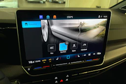 harmaa Volkswagen Golf 2026 kuva 20.