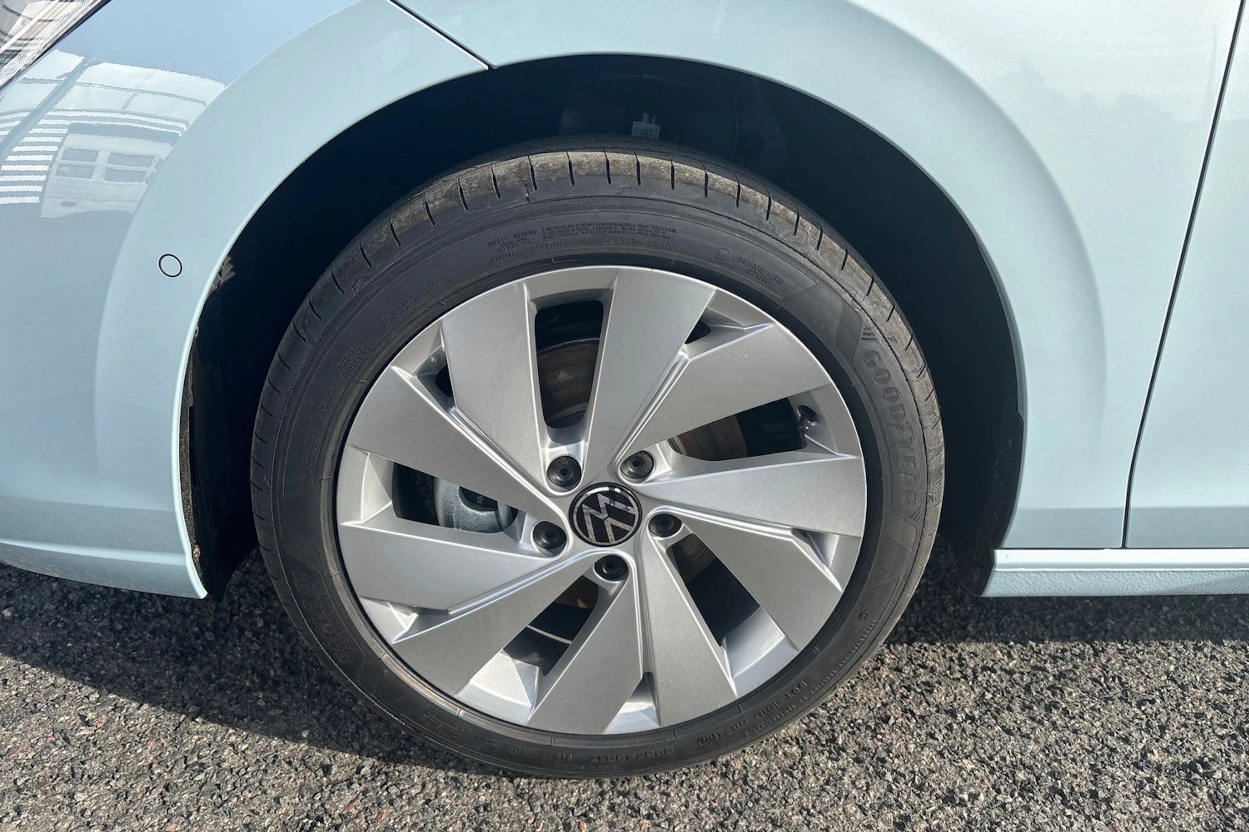 sininen Volkswagen Golf 2026 kuva 10.