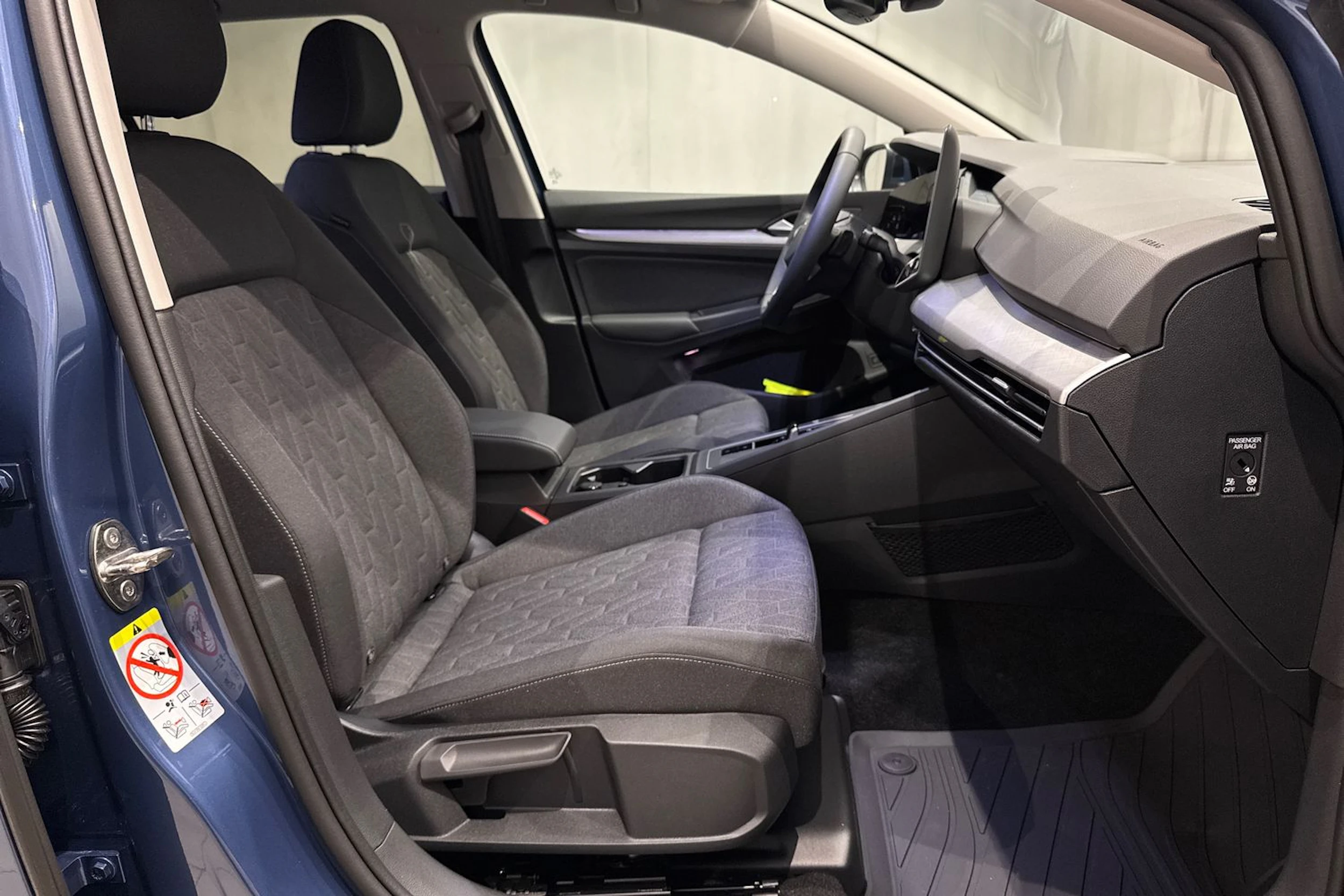met. sininen Volkswagen Golf 2026 kuva 12.