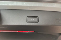 harmaa Volkswagen Golf 2026 kuva 11.