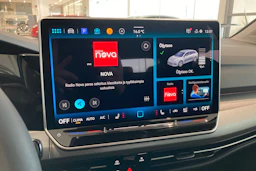 sininen Volkswagen Golf 2026 kuva 14.