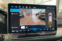 sininen Volkswagen Golf 2026 kuva 16.