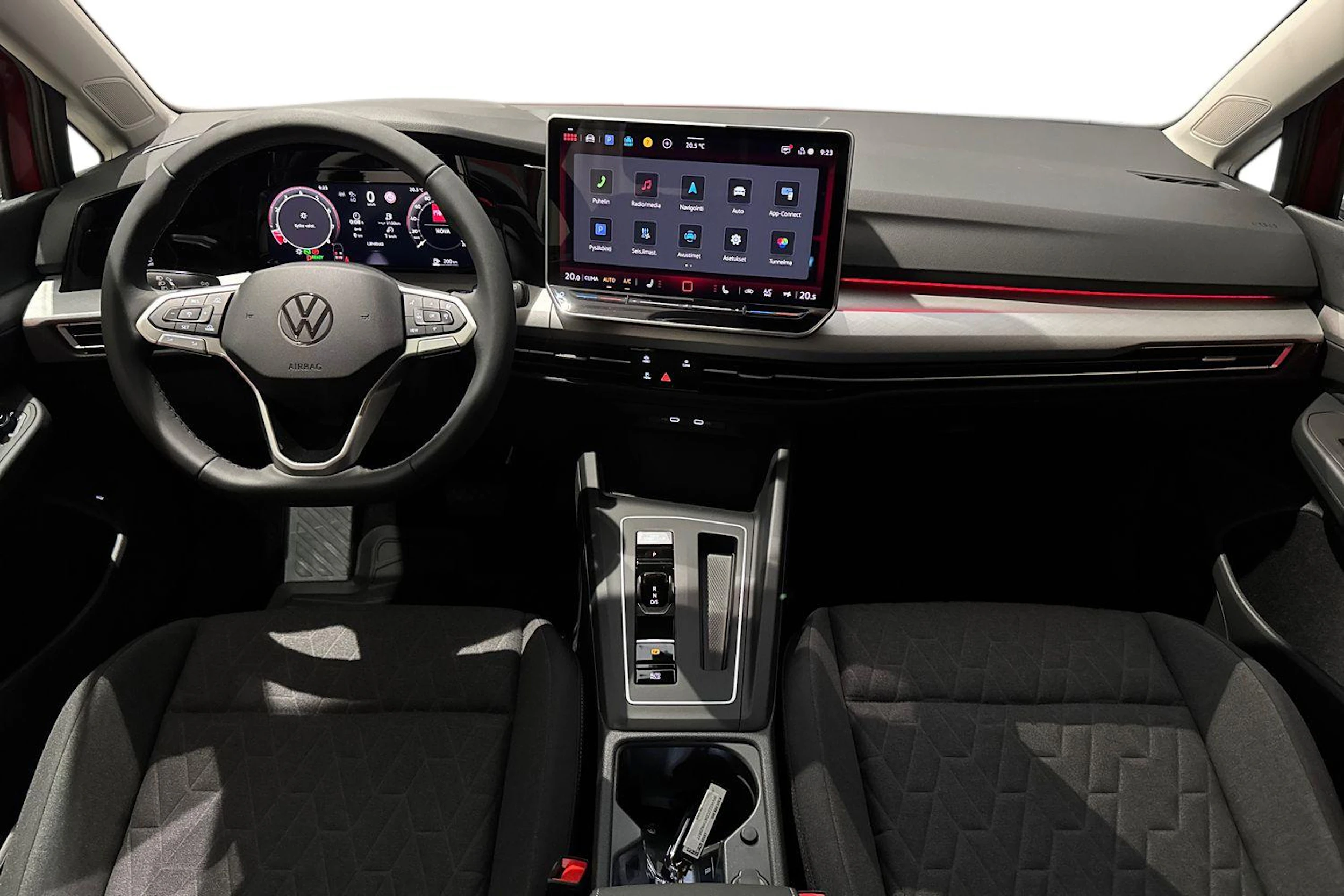 punainen Volkswagen Golf 2026 kuva 7.