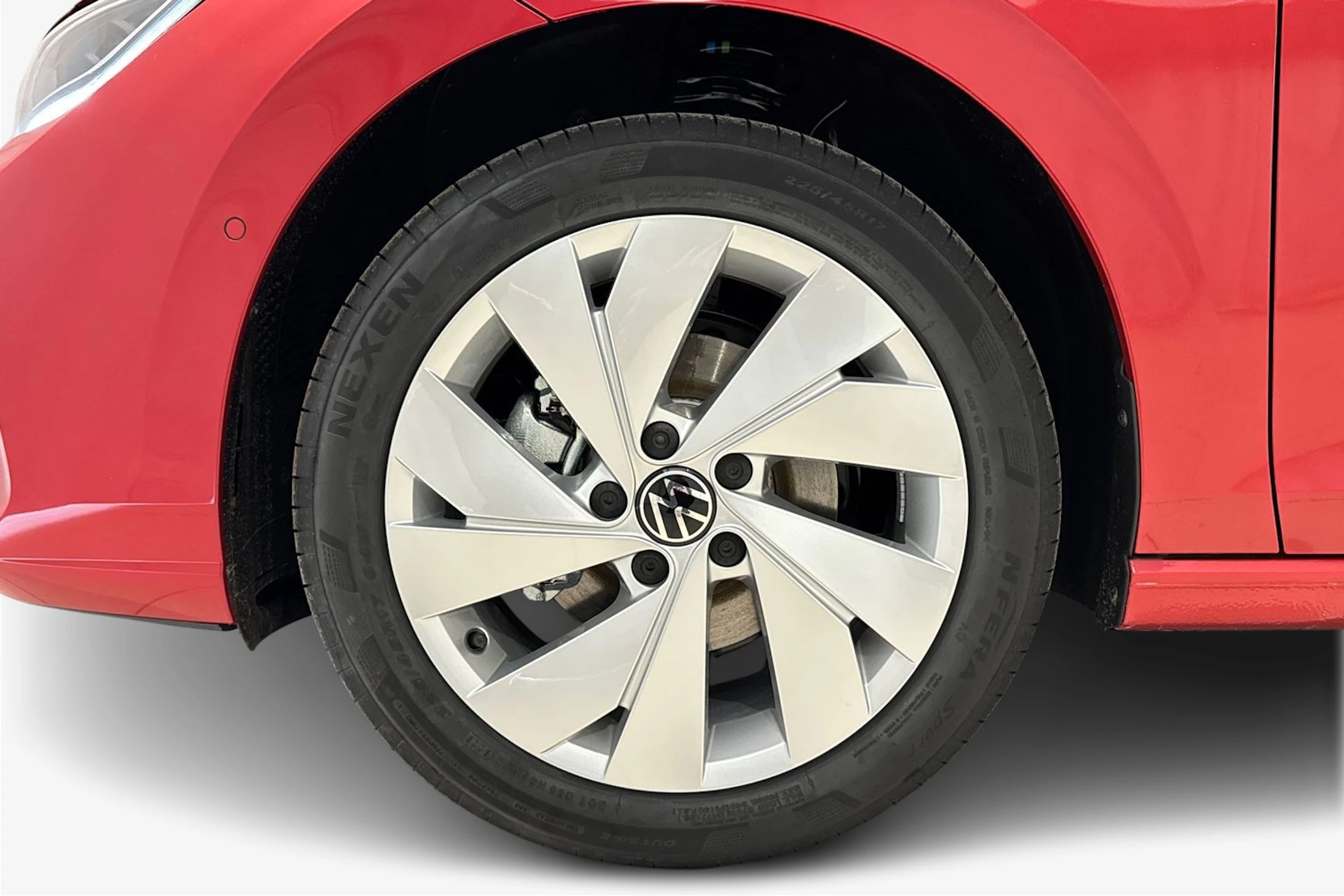 punainen Volkswagen Golf 2026 kuva 9.