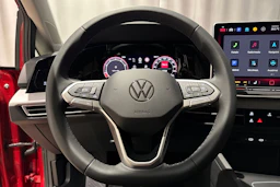 punainen Volkswagen Golf 2026 kuva 14.