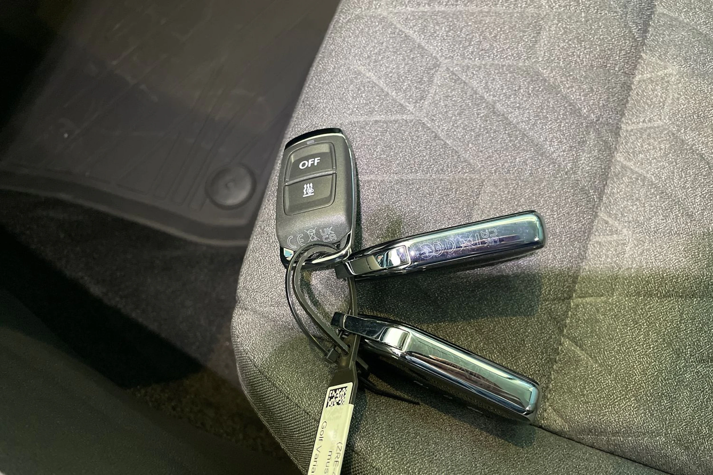 musta Volkswagen Golf 2026 kuva 11.