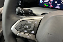 harmaa Volkswagen Golf 2026 kuva 19.