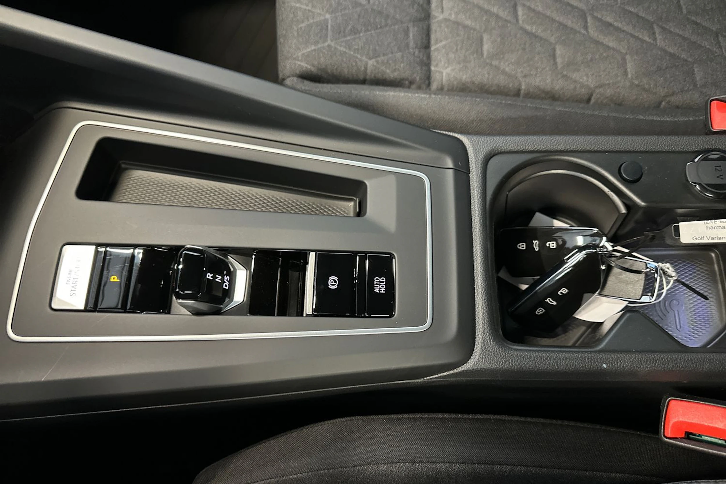 harmaa Volkswagen Golf 2026 kuva 27.