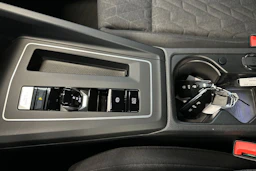 harmaa Volkswagen Golf 2026 kuva 27.