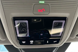 harmaa Volkswagen Golf 2026 kuva 28.