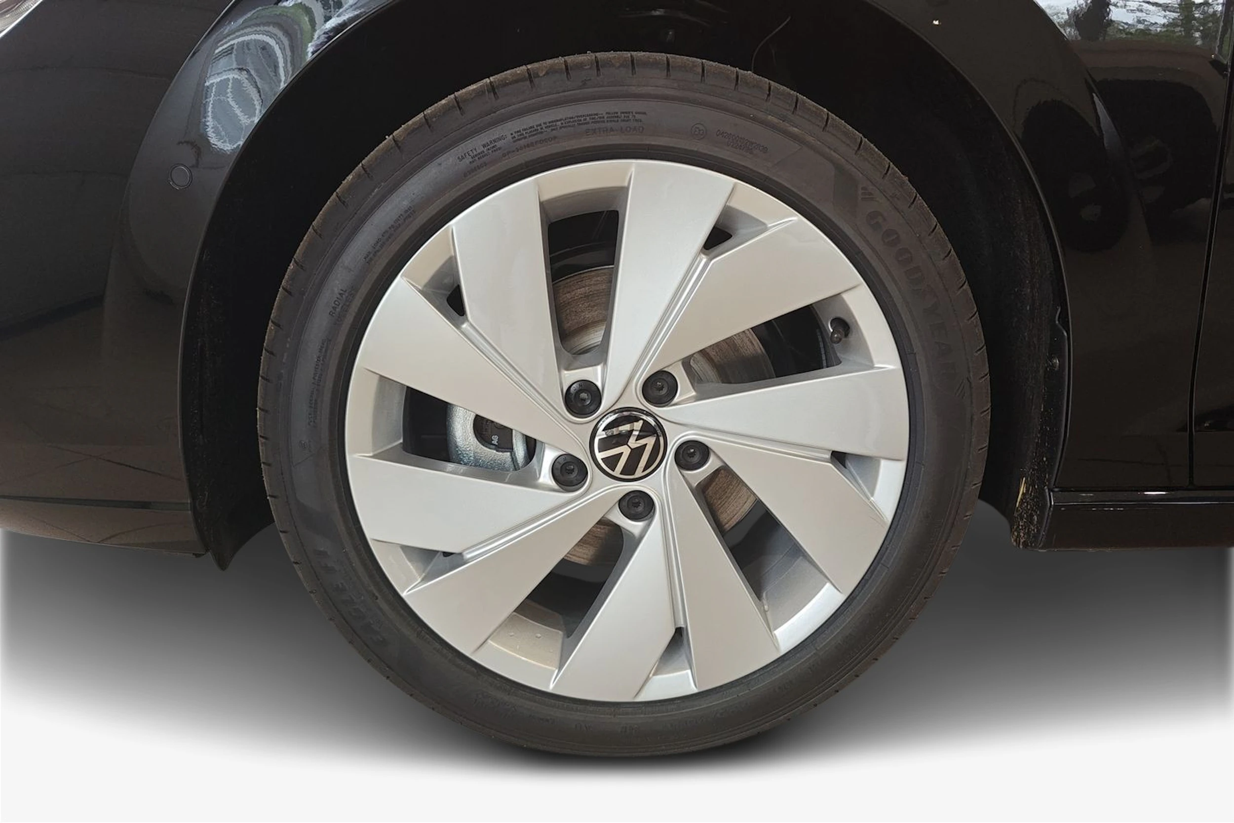 musta Volkswagen Golf 2026 kuva 12.