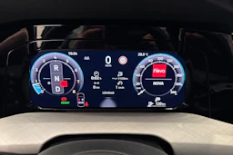 harmaa Volkswagen Golf 2026 kuva 11.