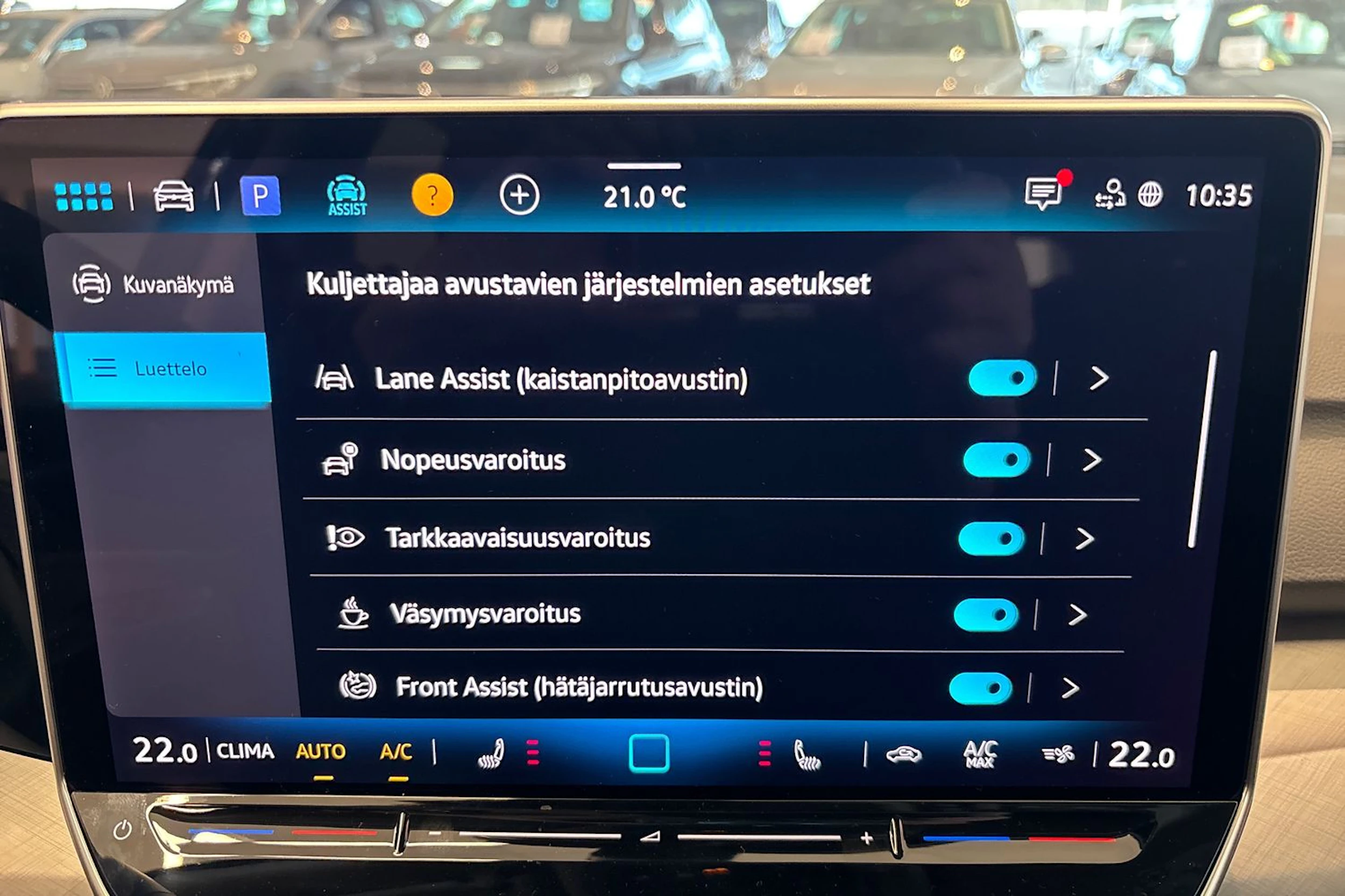 harmaa Volkswagen Golf 2026 kuva 15.